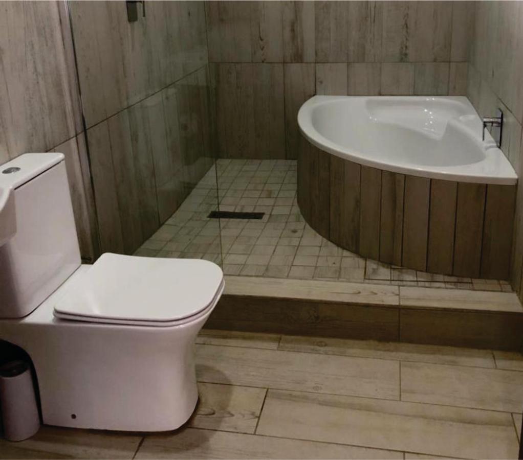 Beesdam Guesthouse Potchefstroom Eksteriør billede